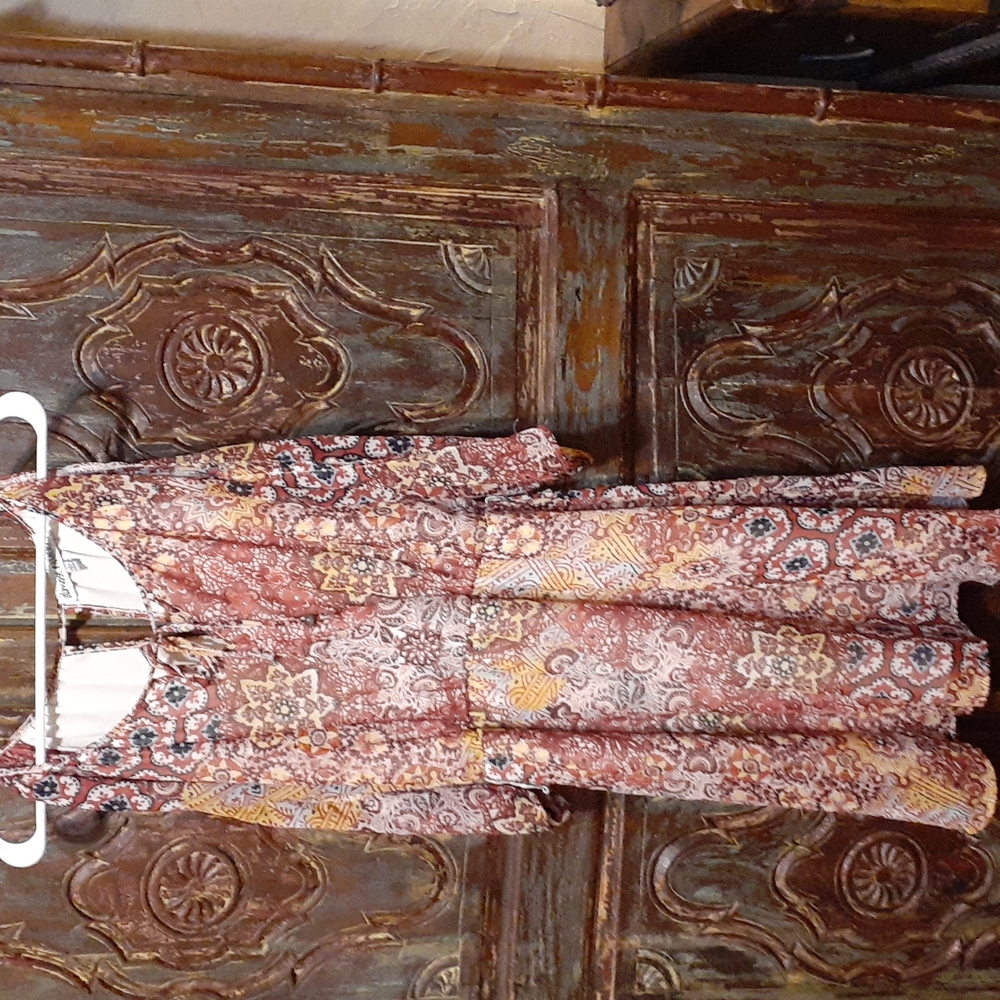 Large Almost Famous dress